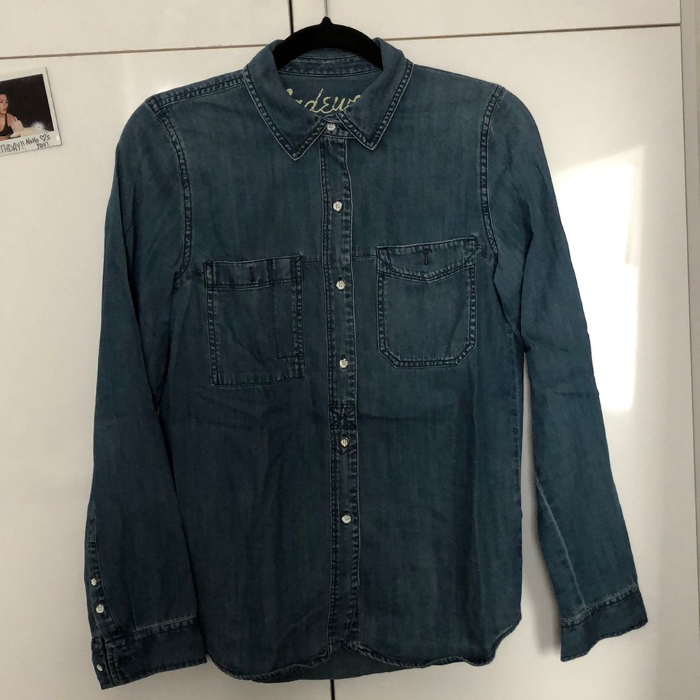 Amazing denim/chambray shirt from Madewell!